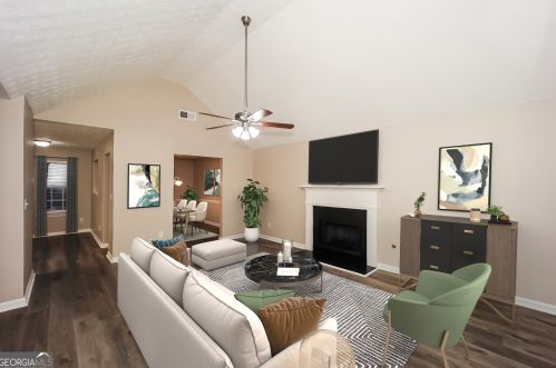 11072 Pebble Ridge Dr, Hampton, GA 30228-6140