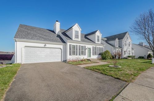 64 Morning Glory Dr, Middletown CT  06457-1777 exterior