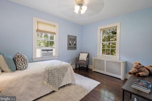 2409 Seminary Rd, Silver Spring MD 20910-1354 exterior