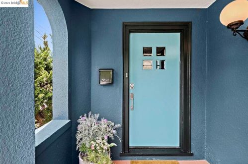 1721 Virginia St, Berkeley, CA 94703-1359
