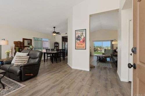 1950 Cherrywood St, Vista CA exterior