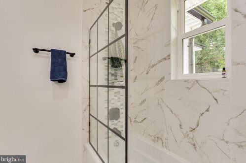 118 Fleetwood Ter, Silver Spring MD  20910-5511 exterior