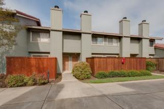 5333 Park Highlands Blvd, Concord CA 94521-3704 exterior