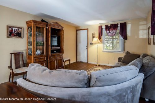 617 New Jersey Ave, Point Pleasant Beach, NJ 08742-3030