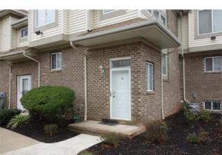 36 Marina View Dr, Sewaren, NJ 07077-1032