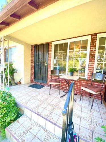 12238 Samoline Ave, Downey, CA 90242-2354