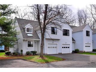 4 Ash Ct, Farmington, CT 06032-2141