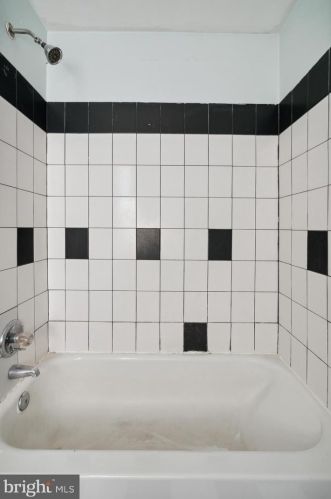 1522 4 St, Philadelphia PA 19148-1303 exterior