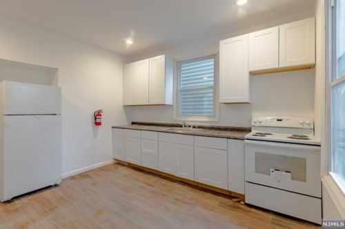 201 4 St, Paterson NJ 07522-1831 exterior