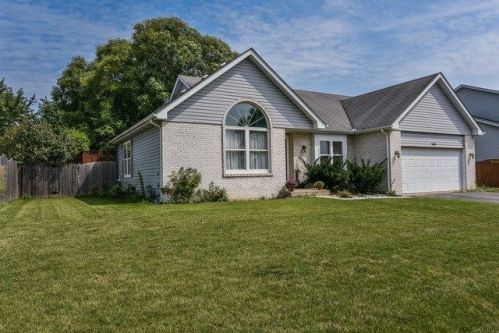 309 Fox Chase Dr, Oswego, IL 60543-8510