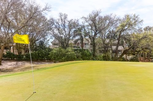 11 Fairway Dunes Ln, Isle Of Palms, SC 29451-2821