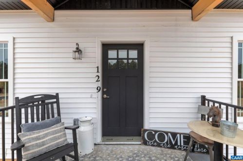 129 Evergreen Church Rd, Bybee, VA 22963