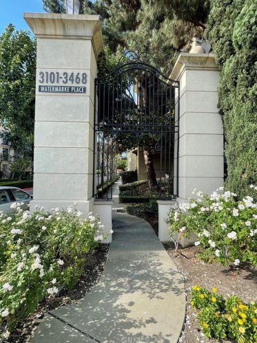 3339 Watermarke Pl, Irvine, CA 92612-5621