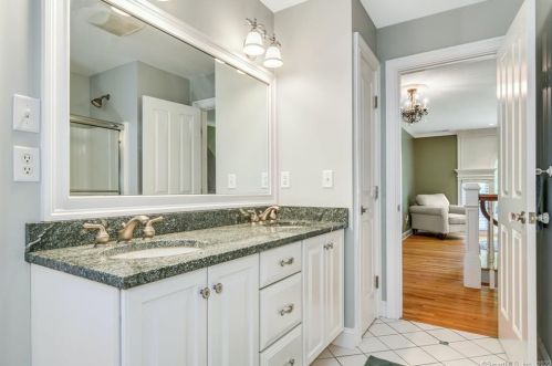 25 Historic Dr, Upper Stepney CT  06468-3207 exterior