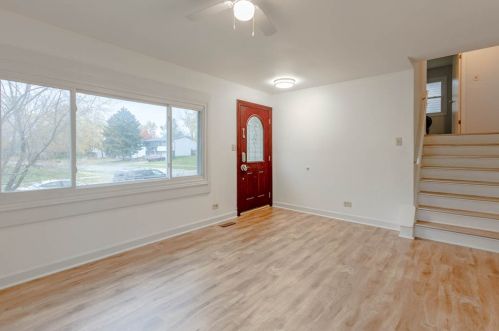 305 Lyons Dr, Lemont IL  60440-1831 exterior