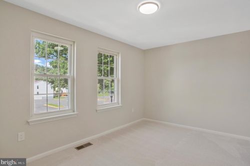 13761 Avonshire Dr, Silver Spring MD 20904-6707 exterior