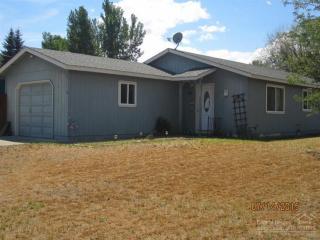 2311 29 St, Eagle Crest OR  97756-8035 exterior