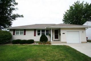 325 Edgewood St, Mayfair, IL 61550-2533