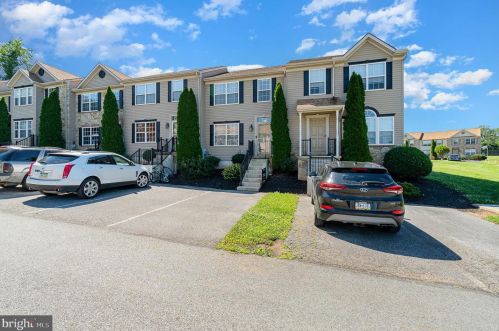 58 Beaver St, York, PA 17401-1396