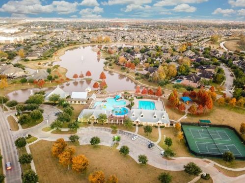 7511 Lone Star Jct St, Richmond TX 77406-7069 exterior