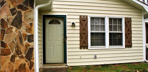 3949 Woodland Cir, Conyers GA  30013-3056 exterior