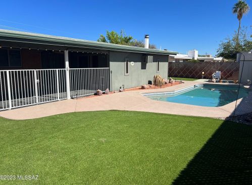 8630 Pima St, Tucson, AZ 85715-5433