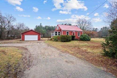 60 Plain Meeting House Rd, West Greenwich, RI 02817-2044