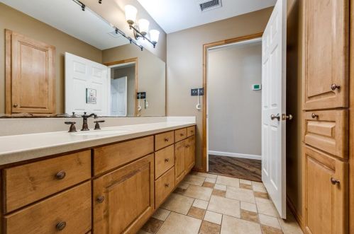 1318 Swallow Ln, Garland TX 75042-8035 exterior