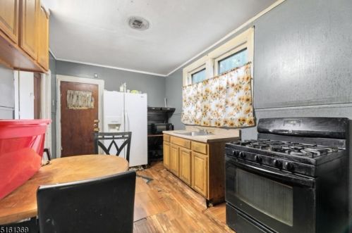 23 Medbourne Ave, Irvington, NJ 07111-3105
