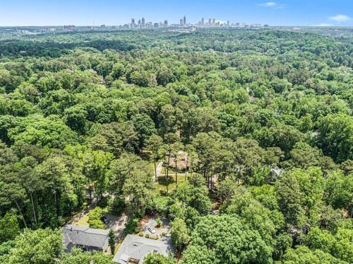 1386 Moores Mill Rd, Atlanta GA  30327-1432 exterior