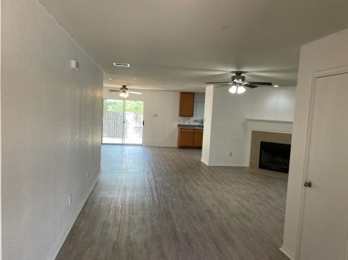 9960 Sparrow Hawk Ln, Fort Worth TX  76108-4329 exterior