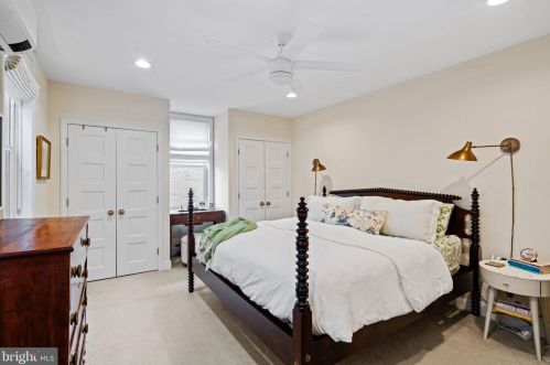 771 12 St, Philadelphia PA 19123-1960 exterior