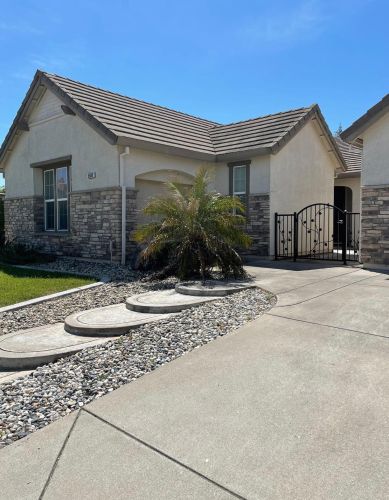5500 Rowser Way, Elk Grove, CA 95757-1623