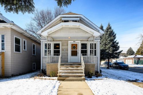 4000 Elmwood Ave, Forest View, IL 60402-4145