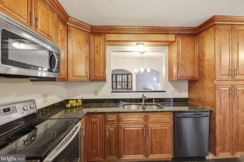 10962 Rampart Way, Silver Spring MD 20902-4765 exterior