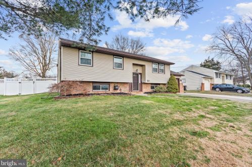 50 Springlane Dr, Blenheim, NJ 08012-4542