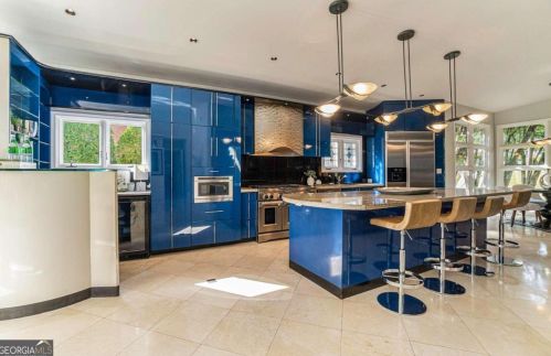 887 Berkshire Rd, Atlanta GA  30324-4929 exterior