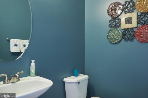 309 Reserve Gate Ter, Silver Spring MD 20905-5040 exterior