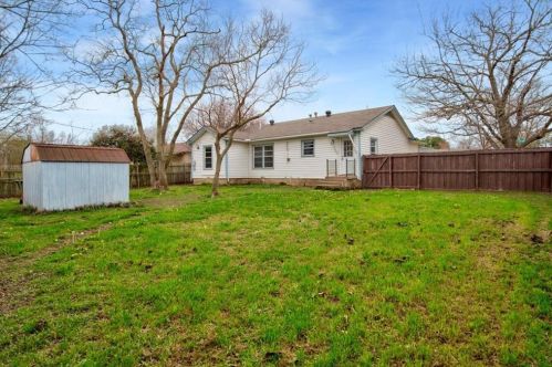 1312 Sylvan Dr, Garland TX 75040-4964 exterior