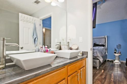 5985 Waggoner Ct, Rex GA  30273-5206 exterior