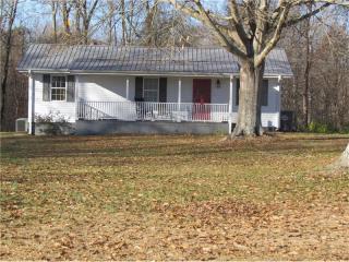 320 Garrison Shoals Rd, Lula, GA 30554-3806