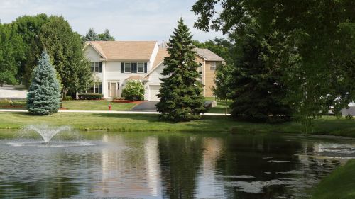 188 Southridge Dr, Gurnee, IL 60031-4422