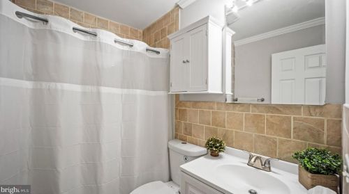 13 Rosalind Dr, Trenton NJ  08648-3245 exterior