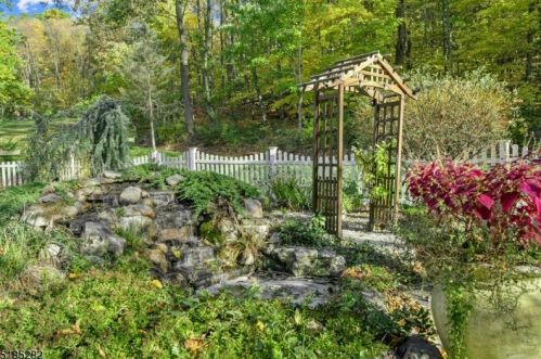 94 Catswamp Rd, Hackettstown NJ  07840-4643 exterior