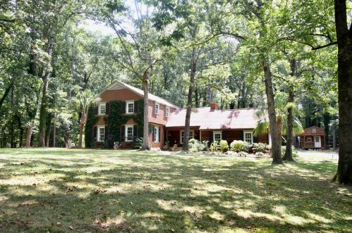 1812 Chestnut Ln, North Augusta, SC 29860-9639