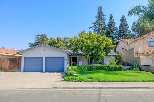 900 Murphy Dr, Turlock, CA 95380-3651