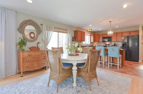 15 Phillips Ln, Glocester, RI 02814-1545