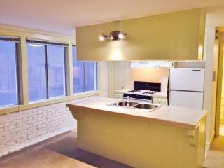 1765 Broadway, San Francisco CA  94109-2425 exterior