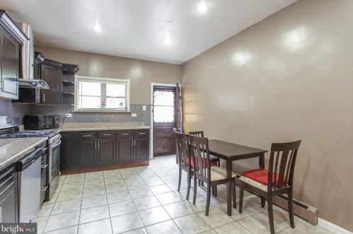 1342 9th St, Philadelphia, PA 19147-5743