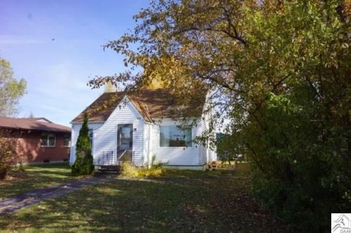 122 1st St, Cook, MN 55723-8012